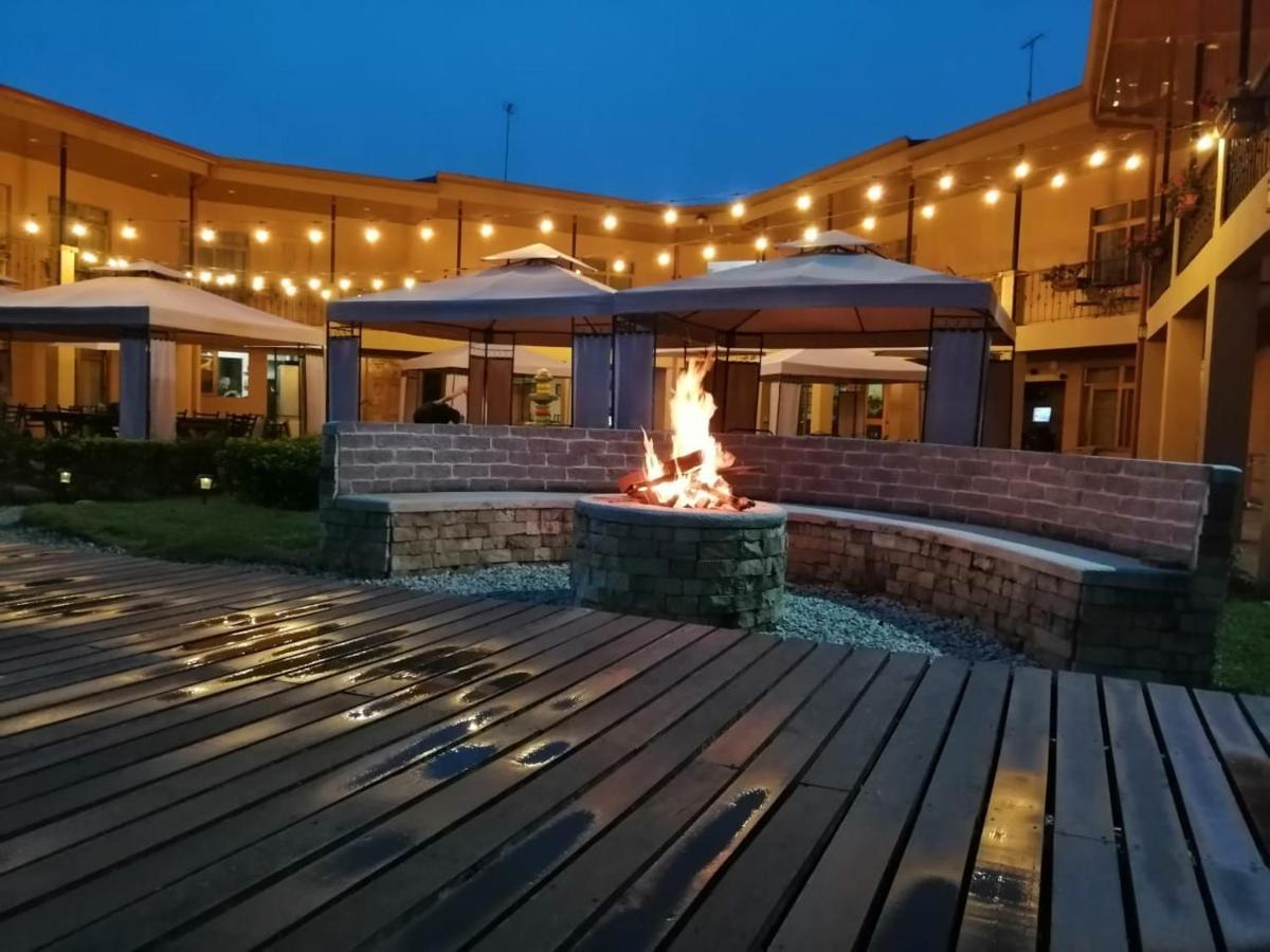 Paraiso Orocay Lodge Exterior photo