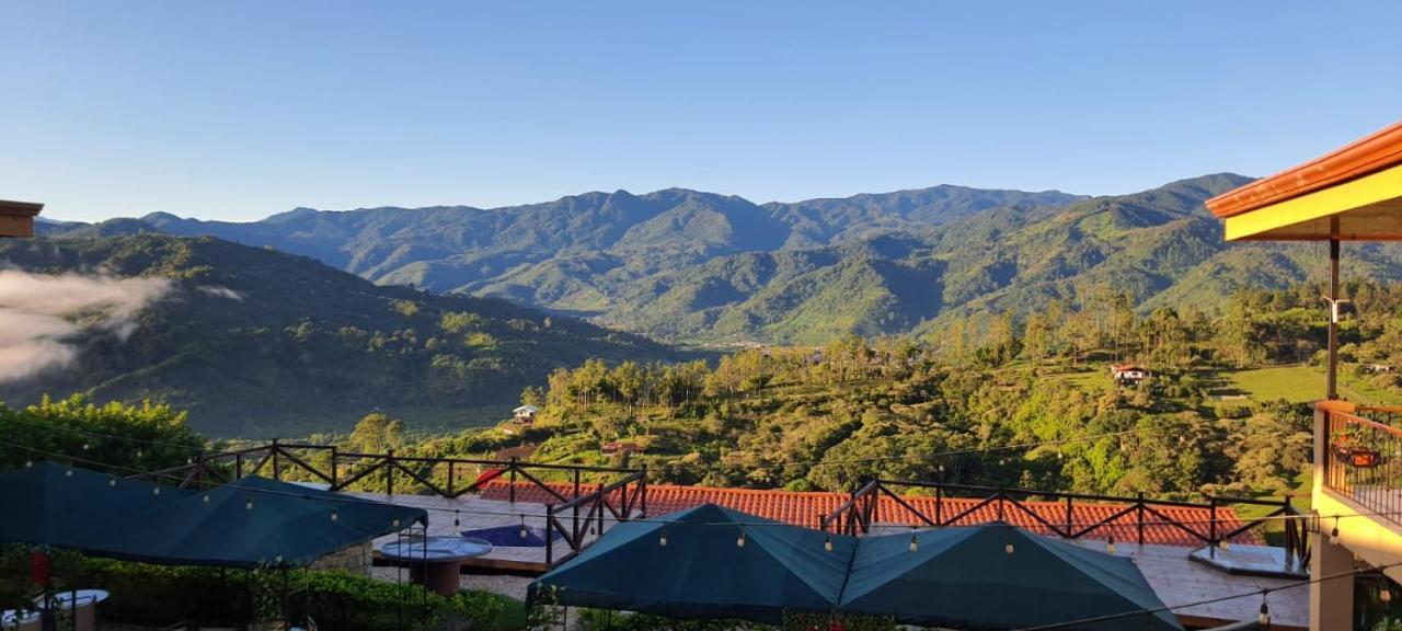 Paraiso Orocay Lodge Exterior photo